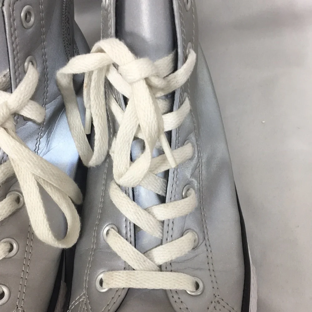 Converse Junior Chuck Taylor Matte Metallic High Tops Size 5 GREAT Condition